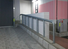 �L�F�s��� �|�X�g�ݒu�H��