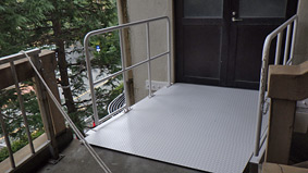 �������Đ��Z���^�[��������